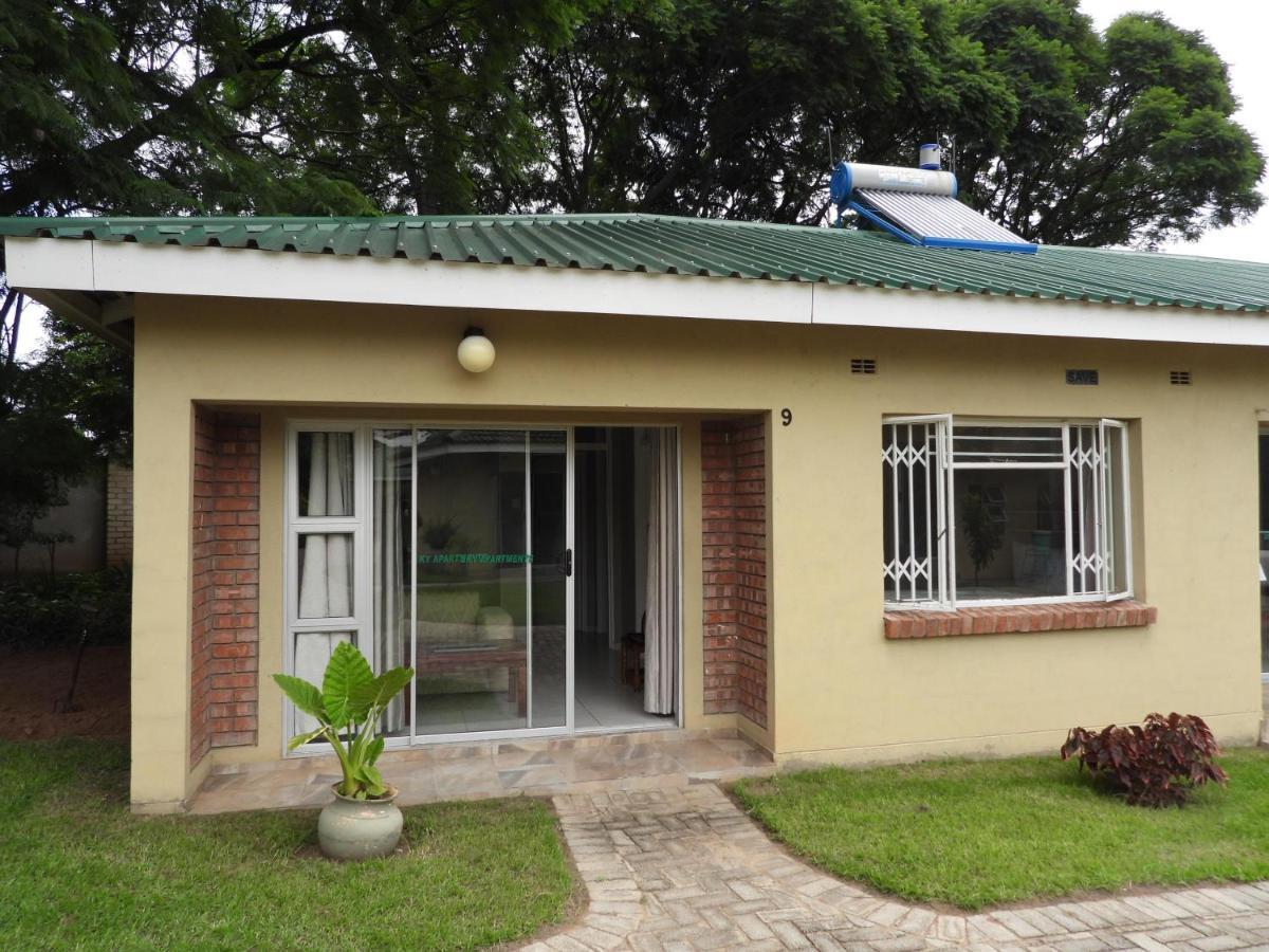 2 Bed Apt With En-Suite And Kitchenette - 2067 Harare Exterior photo